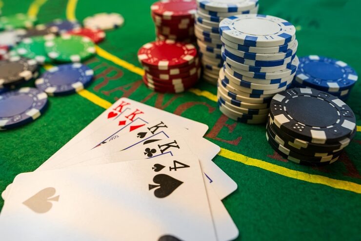 sumbar toto platform showing football markets, live-dealer tables, and esports betting